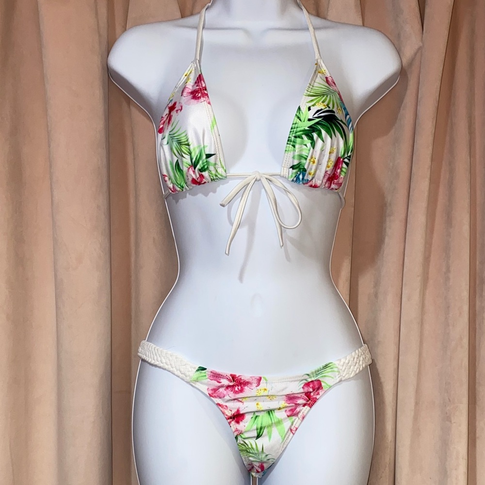 Tie front white Hawaiian print two piece